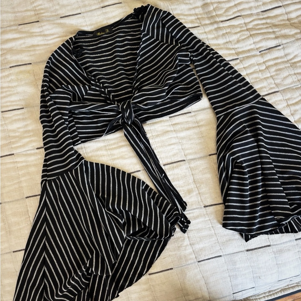 Black Striped Bell Sleeve Crop Top, Size M